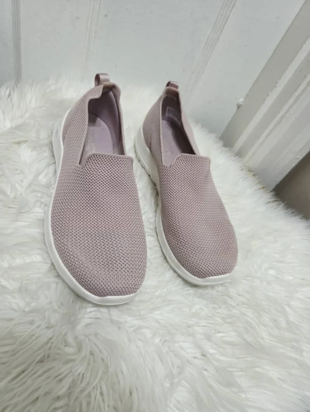 Skechers GOwalk Joy Sensational Day Slip-On Sneakers Mauve Pink Women's Size 8.5